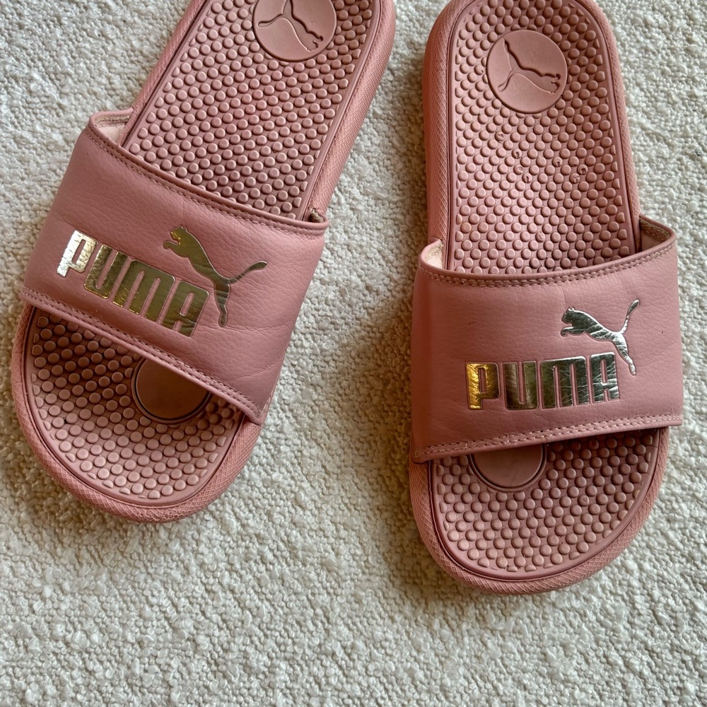Puma Baby Pink Soft Slides with Silver Metallic Writing Size 7 - Picture 3 of 6